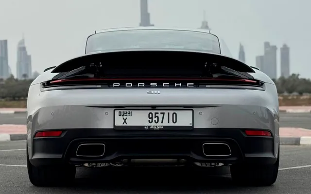 PORSCHE 911 COUPE - image 3