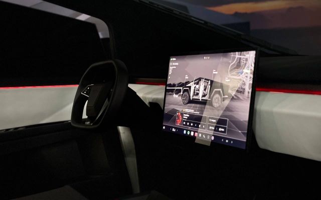 Tesla CYBERTRUCK CYBERBEAST - image 4