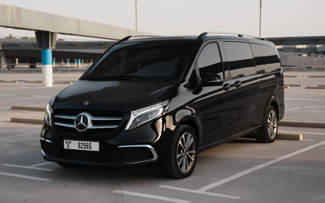 MERCEDES BENZ V250 - 2022 - image 1
