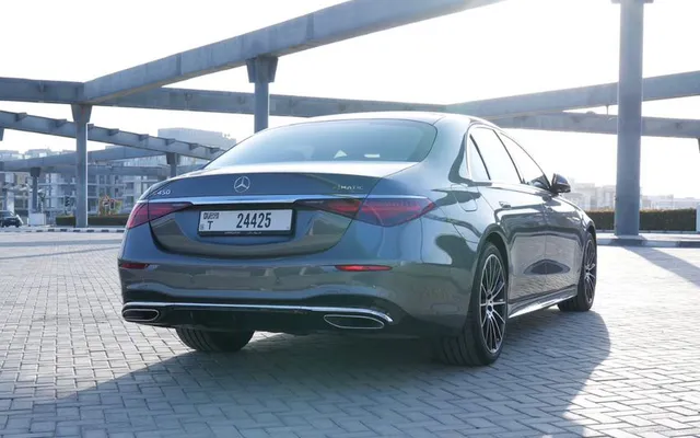 Mercedes S Class - image 2