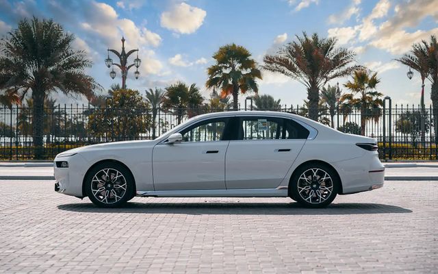 BMW 735LI - image 2