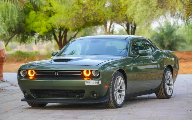 DODGE CHALLENGER - image 1