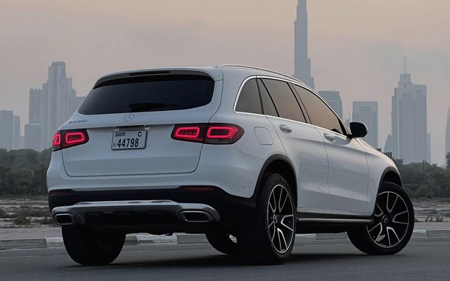 MERCEDES GLC 300 - image 3