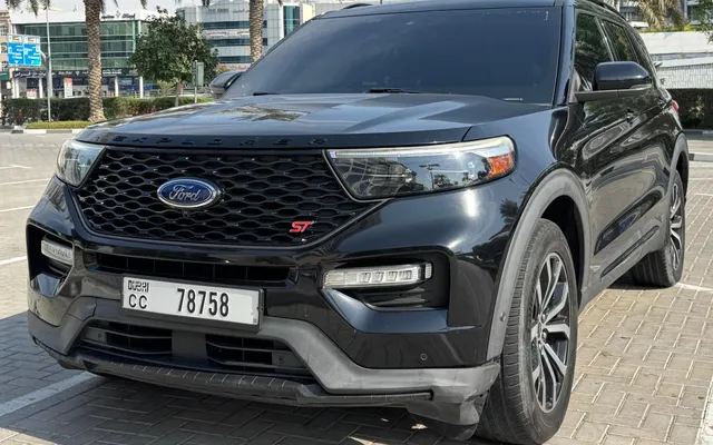 Ford Explorer - image 1