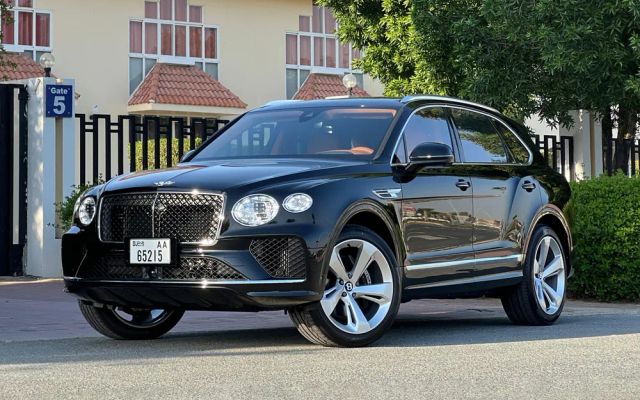 BENTLEY BENTAYGA - image 1
