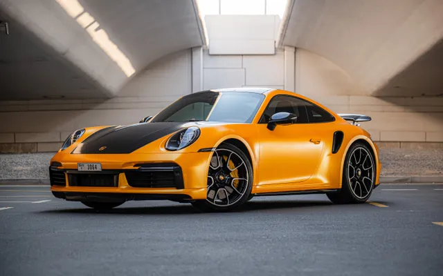 Porsche 911 Turbo S - image 1