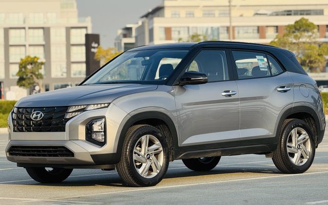 HYUNDAI CRETA - image 1