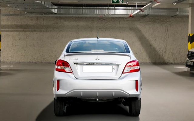 Mitsubishi Attrage GLX 1.2L - image 4