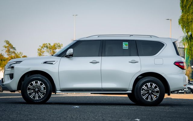 NISSAN PATROL PLATINUM - image 2
