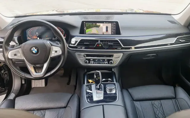 BMW 740 Xi - image 4