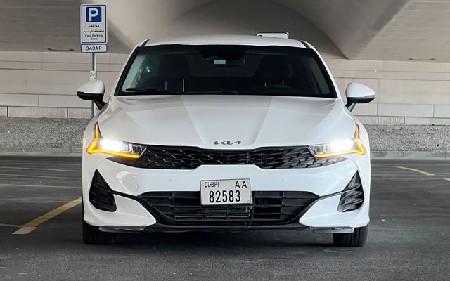 Kia K5 - image 3