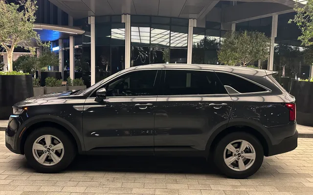 KIA Sorento - image 2