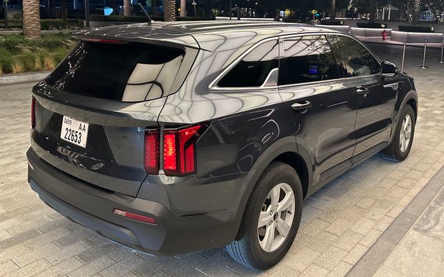 KIA Sorento - image 3