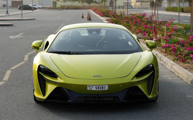 MCLAREN ARTURA - image 4