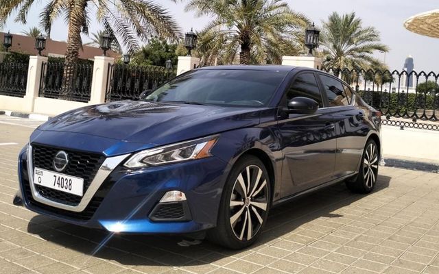 Nissan Altima - image 1
