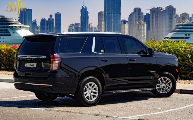 Chevrolet Tahoe - image 2