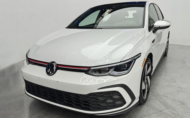 VOLKSWAGEN GOLF GTI - image 1