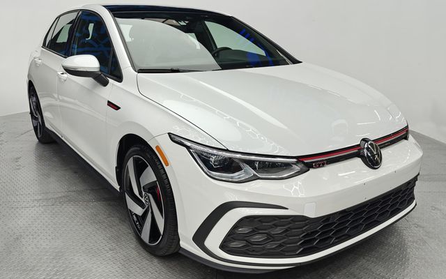 VOLKSWAGEN GOLF GTI - image 4