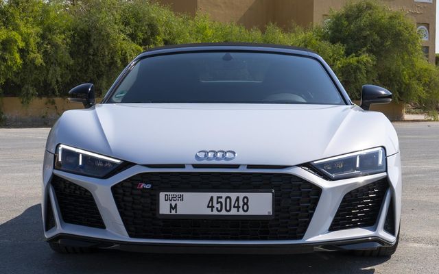 Audi R8 Spyder - image 3