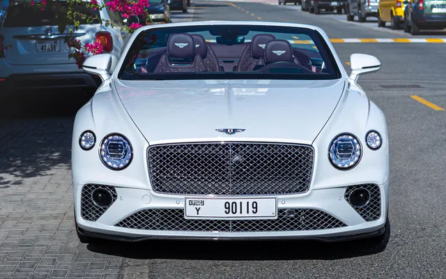 Bentley GTC Cabrio – Picture 2