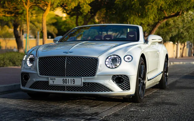 Bentley GTC Cabrio – Picture 4