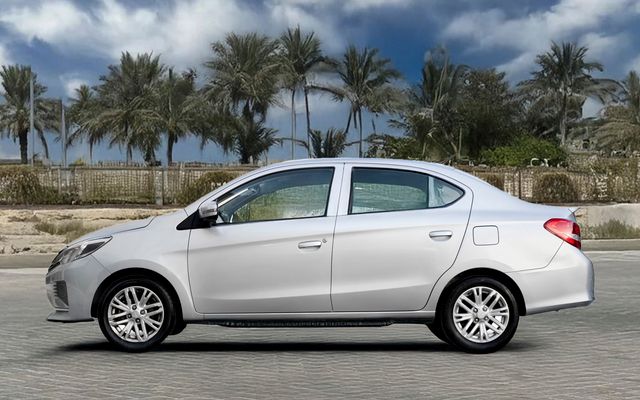 Mitsubishi Attrage GLX 1.2L - image 2