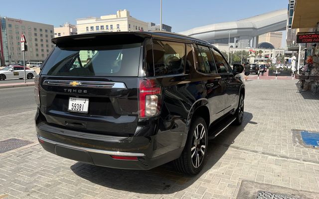 chevrolet tahoe - image 3