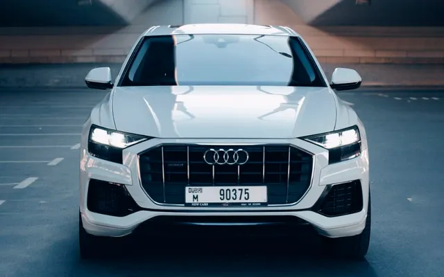 Audi Q8 - image 2