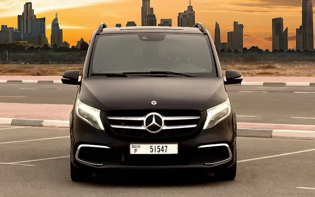 Mercedes V-Class - image 1