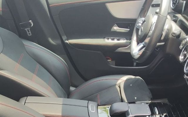 MERCEDES CLA 200 - image 4