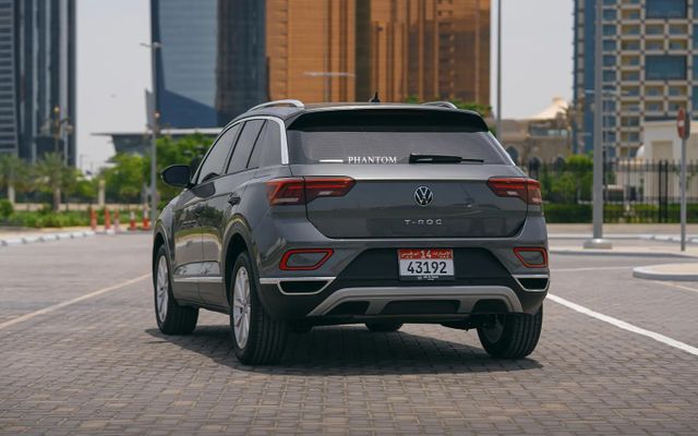 VOLKSWAGEN t-roc - image 4