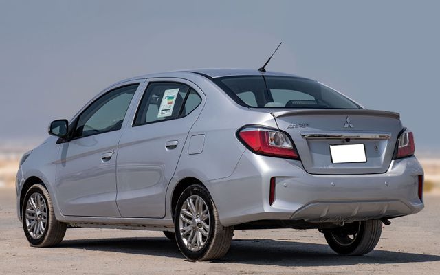 Mitsubishi ATTRAGE - image 4