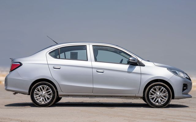 Mitsubishi ATTRAGE - image 2
