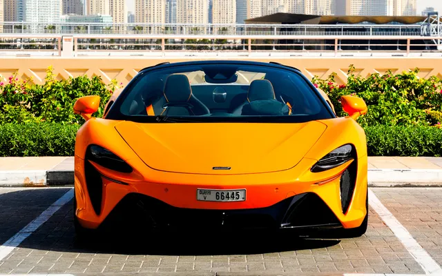 MCLAREN ARTURA - image 3