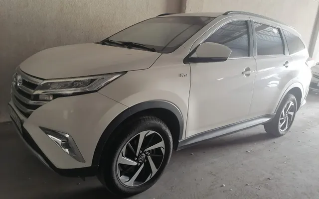 TOYOTA Rush - image 1
