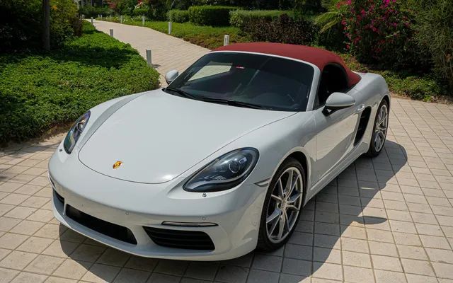 Porsche  Boxster - image 4