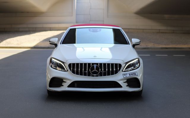 Mercedes-Benz C300 Convertible - image 2