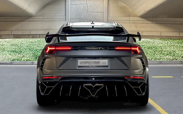 Lamborghini Urus Mansory - image 4