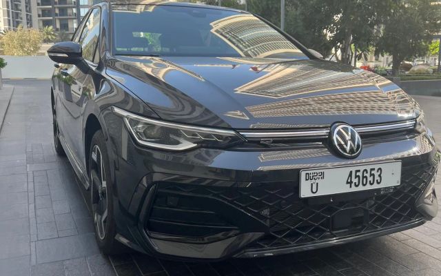 Volkswagen Golf R Line 2025 - image 4