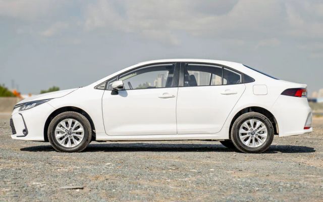 Toyota COROLLA - image 2