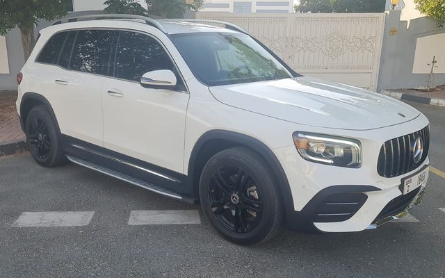 MERCEDES GLB-250 - image 3