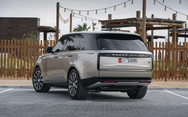 RANGE ROVER VOGUE HSE - image 4