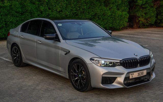 BMW 530i - image 3