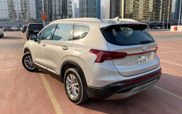 Hyundai Santa Fe - image 4