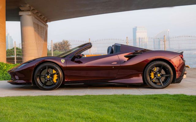 Ferrari F8 Tibuto Spider - image 3
