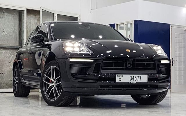 PORSCHE MACAN - 2024 - image 1