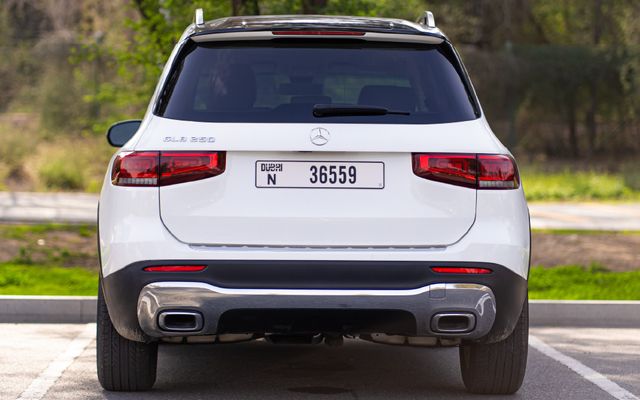 Mercedes GLB - image 4