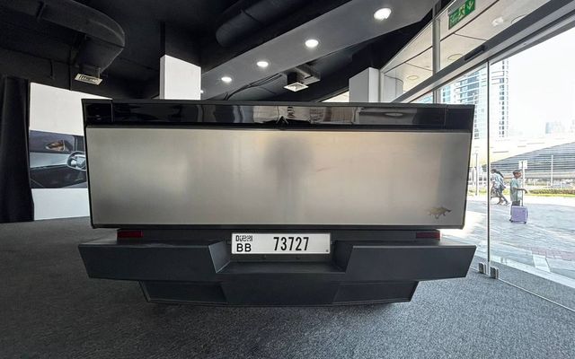 Tesla CYBERTRUCK CYBERBEAST - image 3