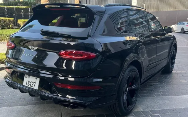 Bentley Bentayga S Sport - image 2