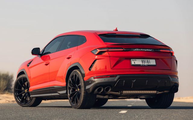 Lamborghini Urus - image 3